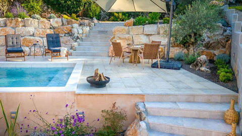 Botra Maria Luxury, piscina