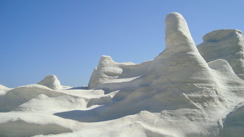 Playa Sarakiniko