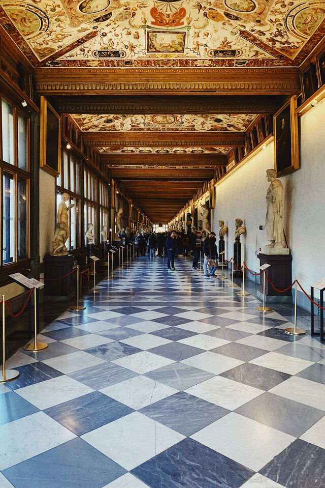 Un pasillo de los Uffizi