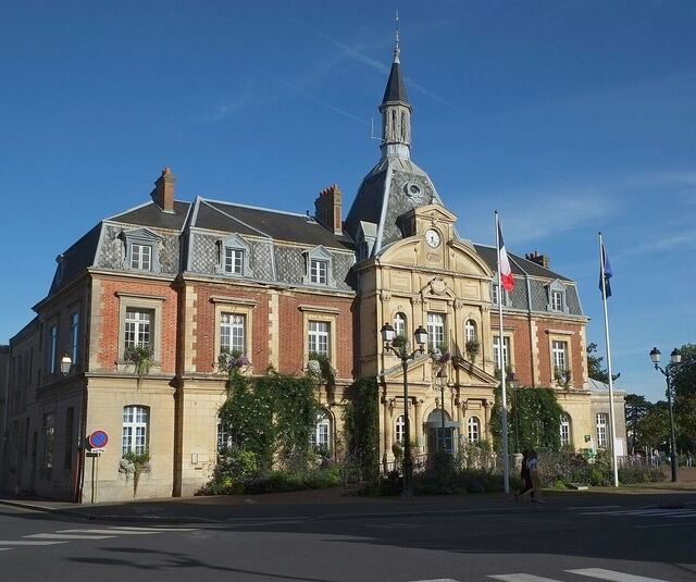 Cabourg, Ayuntamiento
