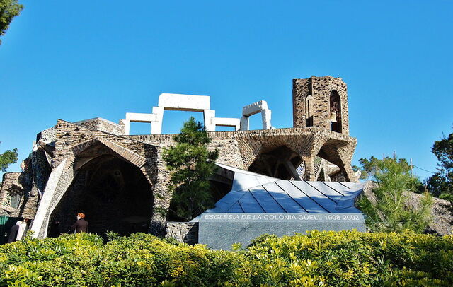 Iglesia de la Colonia Güell