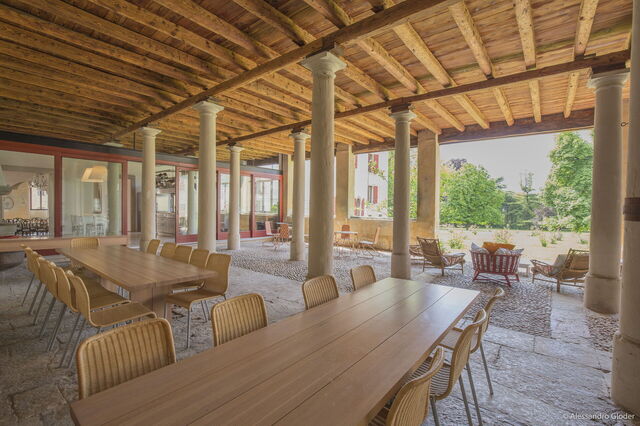Villa Jasmine, pórtico