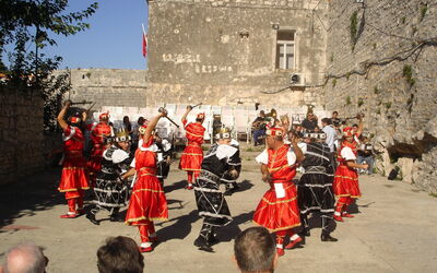 Bailarines de Moreška