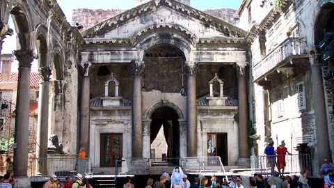 Peristilo