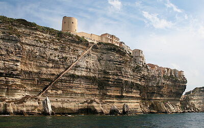 Escalera del Rey de Aragón, Córcega