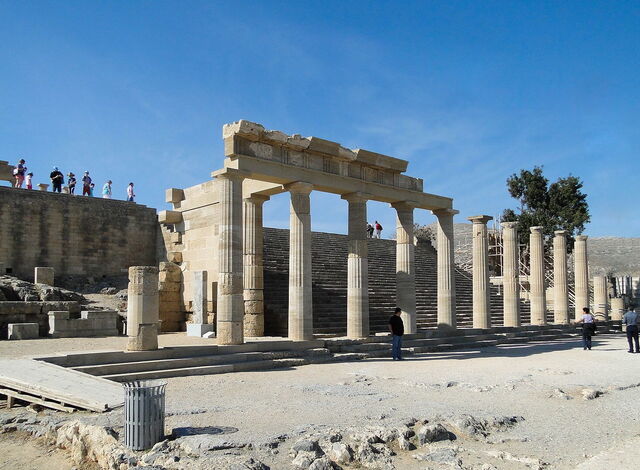 Escalera de la Propylaea en Lindos