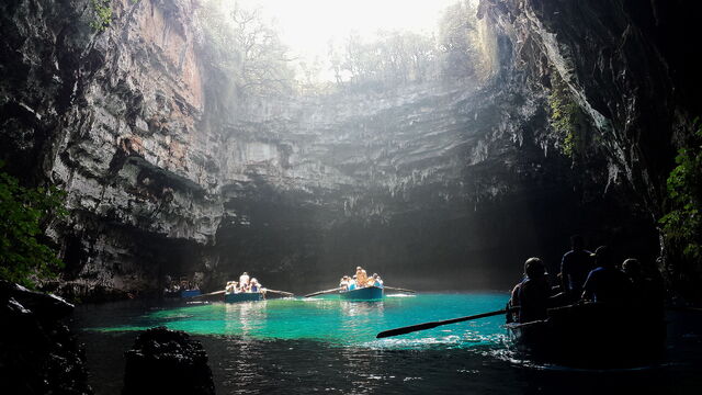 Lago Melissani