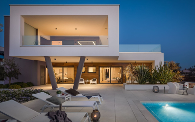 Old Olive I, exterior