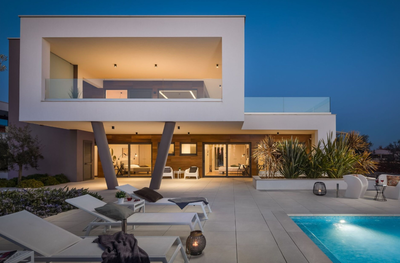 Old Olive I, exterior