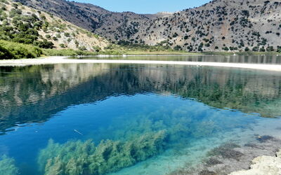 Lago Kournas, panorama