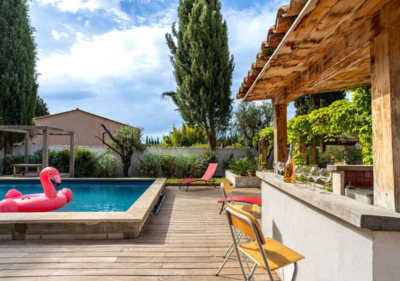 Les Pivoines, bar de la piscina