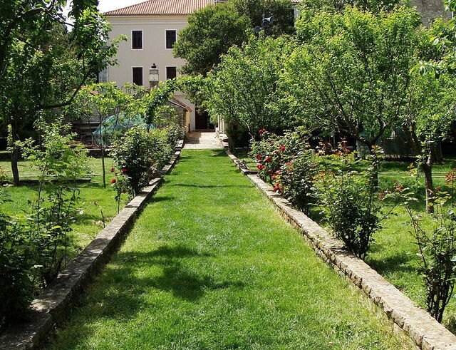 Monasterio de Visovac, jardines