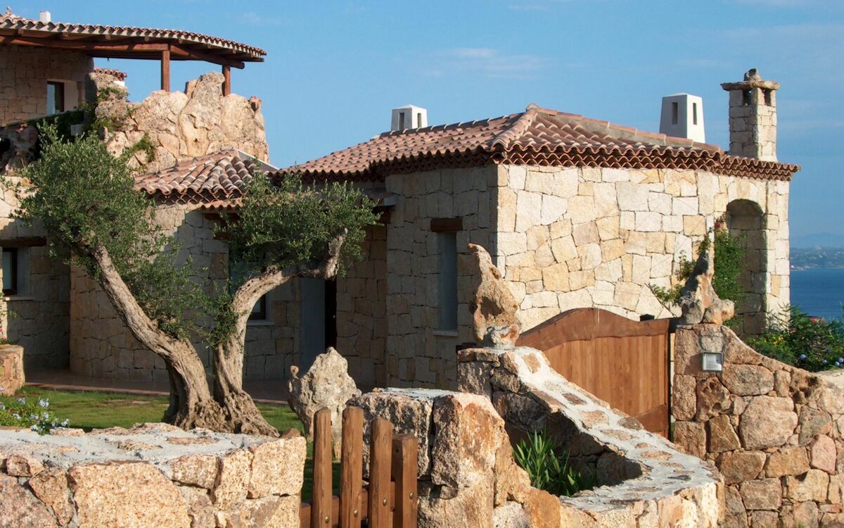 Alojamiento:&nbsp;La Bomboniera