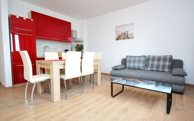 Kika 116.2: Mueble, Propiedad, Sofá, Mesa, Madera, Diseño De Interiores, Piso, Sala, Banco Al Aire Libre