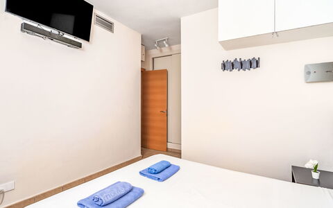 Alamar: Diseño De Interiores, Habitación, Departamento, Habitación, Cama, Lecho, Marco De La Cama, Hotel, Madera Dura, Sábana