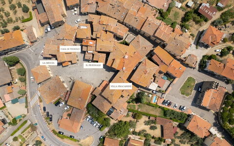 Villa Fracassini: Edificio, Barrio Residencial, By, Barrio, Casa, Calle, Diseño Urbano, Techo, Casa, Asentamientos Humanos