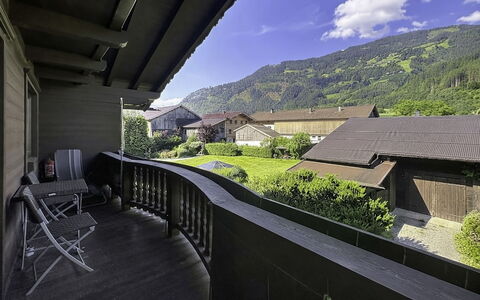 Aschau im Zillertal 495: Balcón, Sombra, Porche, Yarda, Eco Hotel, Villa, Pueblo De Montaña, Patio, Hacienda, Patio Interior