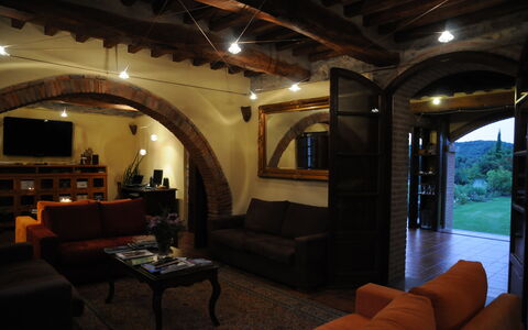 Villa Di Seripa: Propiedad, Edificio, Habitación, Diseño De Interiores, Techo, Encendiendo, Bienes Raíces, Arquitectura, Casa, Inmuebles