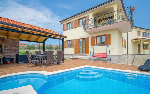 Poreč Tar 103: Propiedad, Edificio, Casa, Piscina, Bienes Raíces, Casa, Villa, Inmuebles, Recurso, Ocio