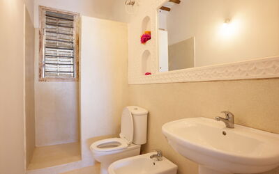 Alojamiento:&nbsp;House 8