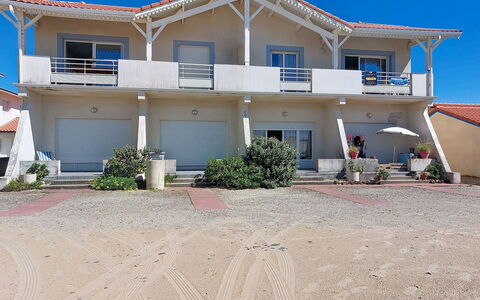 Mimizan 311: Casa, Sombra, Balcón, Inmuebles, Villa