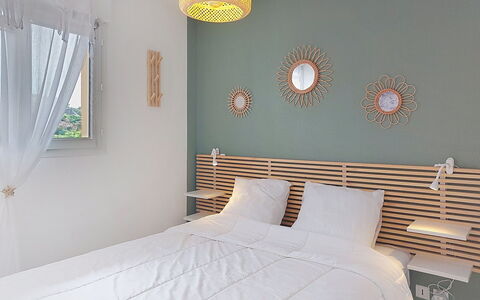 Mimizan 461: Mueble, Habitación, Diseño De Interiores, Cama, Madera, Lecho, Sábana, Linos, Encendiendo, Textil