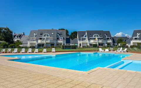 Domaine des Tadornes: Piscina, Propiedad, Recurso, Edificio, Bienes Raíces, Vacaciones, Ocio, Casa, Centro De Ocio, Barrio Residencial