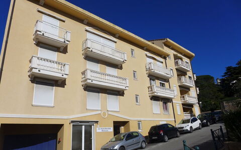 Le Panoramic: Propiedad, Barrio Residencial, Edificio, Arquitectura, Casa, Barrio, Departamento, Casa, Bienes Raíces, By