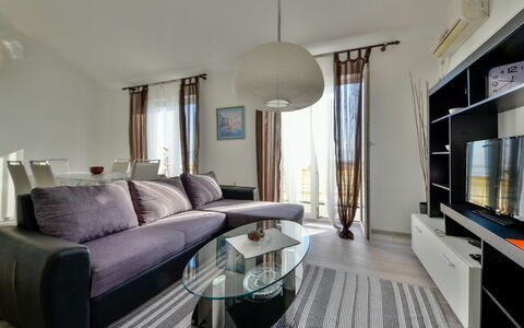 Alojamiento:&nbsp;Željka 128.3