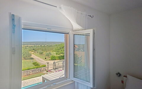Frane: Vaso, La Luz Del Día, Tratamiento De La Ventana, Sombra, Cortina, Cubiertas De Ventanas, Balcón