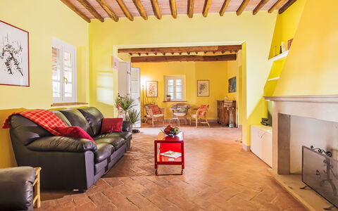 Villa Il Pellicano: Diseño De Interiores, Mueble, Piso, Pared, Suelo, Madera, Techo, Habitación, Sofá, Sala