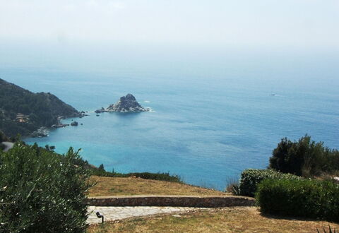 Raggio Di Sole Sull'argentario: Cielo, Mar, Costa, Costeras Y Los Accidentes Geográficos Oceánico, Fenómeno Atmosférico, Promontorio, Oceano, Promontorio, Bahía, Árbol