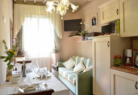 Appartamento Il Teatro: Habitación, Propiedad, Diseño De Interiores, Mueble, Sala, Edificio, Casa, Casa, Bienes Raíces, Suelo