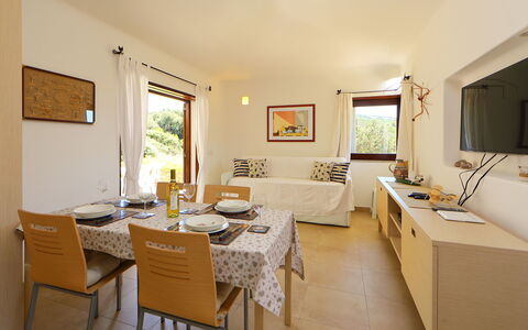 Canayli: Habitación, Propiedad, Mueble, Diseño De Interiores, Edificio, Suelo, Amarillo, Casa, Cocina, Bienes Raíces