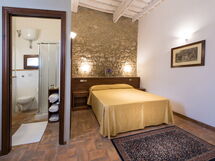Alojamiento:&nbsp;Suite 112