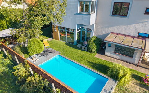 Řeporyje: Piscina, Barrio Residencial, Recurso, Ocio, Eco Hotel, Jardín, Fuente De Agua, Inmuebles, Villa, Sombra