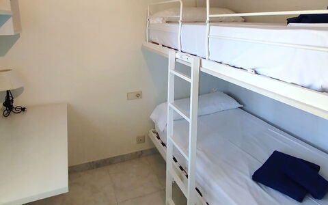 Nautic par: Departamento, Habitación, Cama, Marco De La Cama, Lecho, Hotel, Hostal
