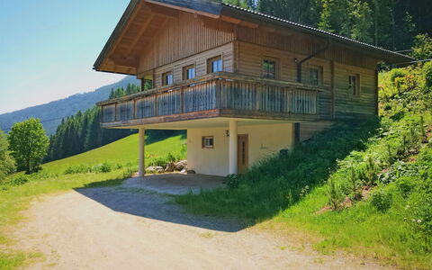 Chalet Jupiter: Propiedad, Casa, Edificio, Casa, Cabaña, Bienes Raíces, Casa De Campo, El Terreno Del Lote, Árbol, Área Rural
