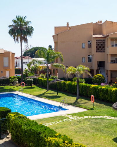 Reserva de Alvarito: Planta, Agua, Edificio, Cielo, Propiedad, Ventana, Árbol, Piscina, Arquitectura, Casa