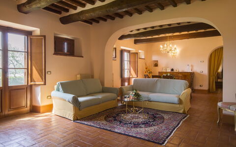 Villa Il Sasso: Habitación, Propiedad, Mueble, Diseño De Interiores, Edificio, Techo, Sala, Casa, Casa, Bienes Raíces