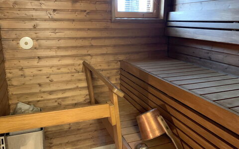 Alppitähti: Ventana, Casa, Madera, Casa, Vía Muerta, Cabaña, Techo, Congelación, Ventana De Guillotina, Pendiente