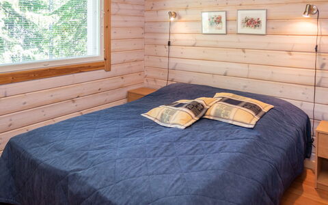 Ruka Snow and Sun 2: Madera, Diseño De Interiores, Piso, Suelo, Habitación, Casa, Techo, Cama, Manchas De Madera, Marco De La Cama