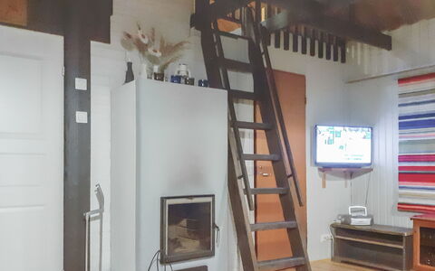 Kaukosaaren Ahonlaita: Piso, Madera, Suelo, Diseño De Interiores, Mueble, Habitación, Techo, Escalera, Madera Dura, Suelos De Madera