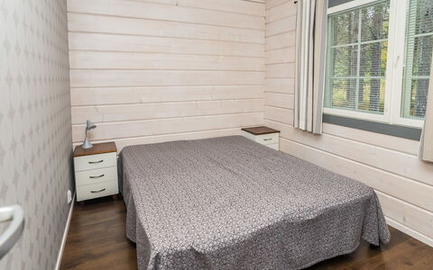 Rukanloisto B: Madera, Suelo, Piso, Habitación, Habitación, Techo, Cama, Madera Dura, Manchas De Madera, Sábana