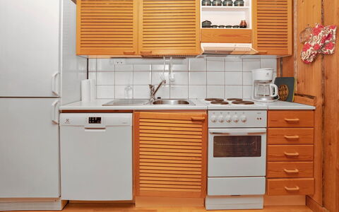 Tähtiruka 3: Madera, Electrodoméstico, Aparato De Cocina, Cocina, Manchas De Madera, Gabinetes, Electrodoméstico, Madera Dura, Mostrador
