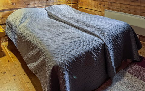 Sompsanniemi: Madera, Piso, Suelo, Habitación, Linos, Suelos De Madera, Marco De La Cama, Cama, Madera Dura, Lecho