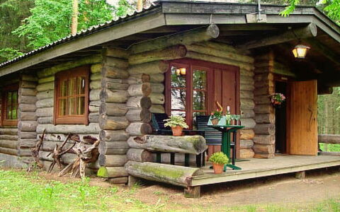 Metsäpirtti: Cabaña, Casa, Casa, Edificios Del Jardín, Vía Muerta, Cuarto De Troncos, Casa De Campo, Inmuebles, Cobertizo, Yarda