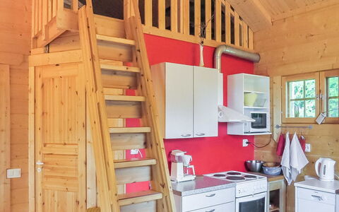 Luisku: Mueble, Casa, Puerta, Silla, Mueble Para Exteriores, Cocina Y Comedor Mesa, Mesa Al Aire Libre, Sombra, Yarda, Pintar