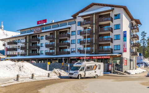Ruka Ski Chalets 64, 1503: Madera, Vía Muerta, Cabaña, Casa, Casa, Tablón, Edificios Del Jardín, Cuarto De Troncos, Madera Dura, Porche
