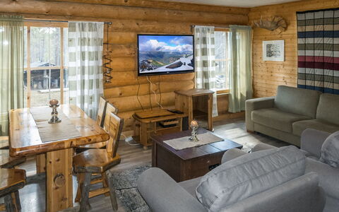 Aurora Cabin: Mueble, Madera, Techo, Diseño De Interiores, Casa, Piso, Casa, Suelo, Sala, Sofá